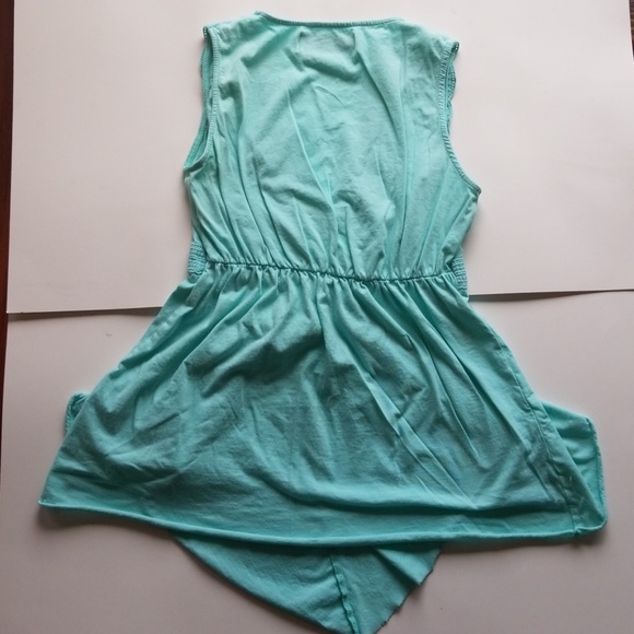 Zara Deep V Basic Tshirt - Picture 2 of 3